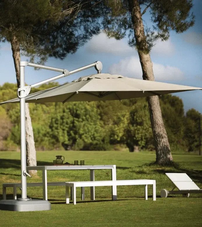 cantilever-umbrella-garden-dubai outdoor umbrellas in dubai